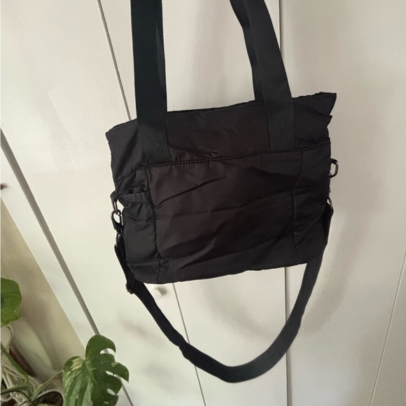 GAIAM Black Tote Bag with White Yoga Mat Holder - Picture 6 of 7